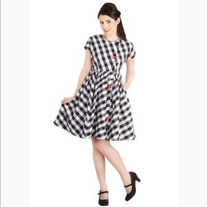 Bea and Dot Gingham Dress Small